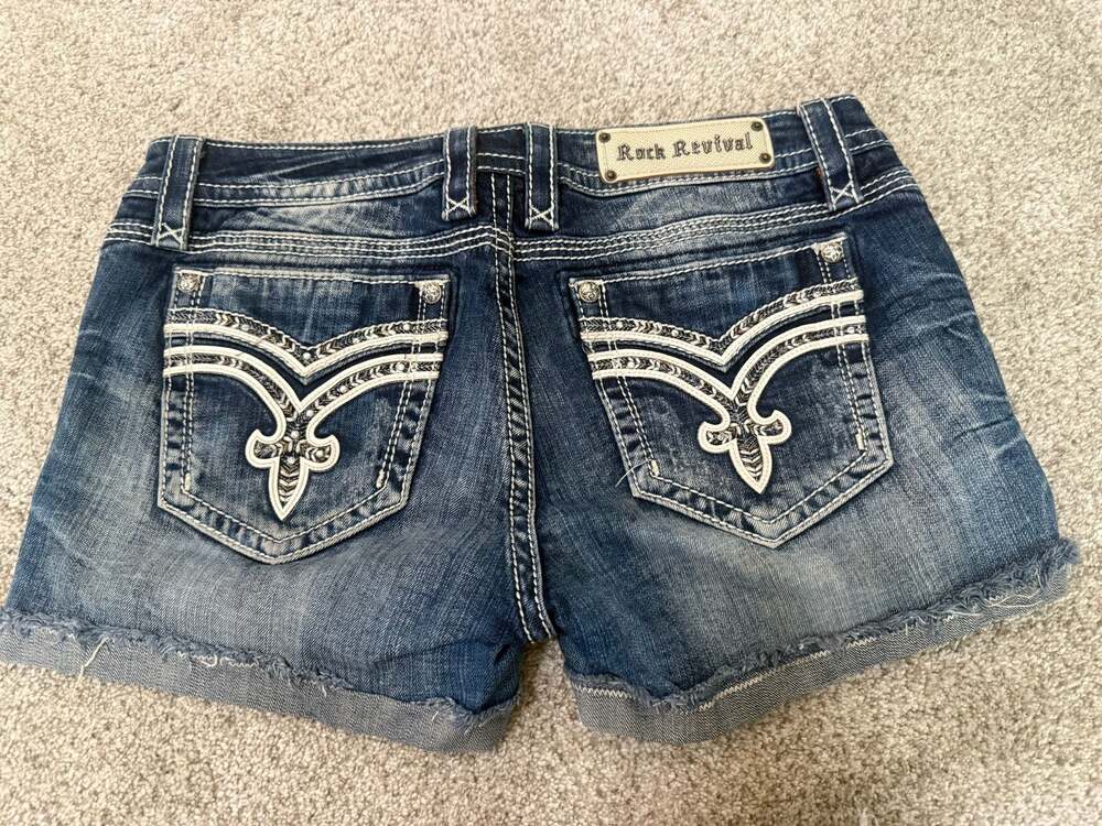 Rock Revival Brunella H Jean Shorts - Picture 2 of 5